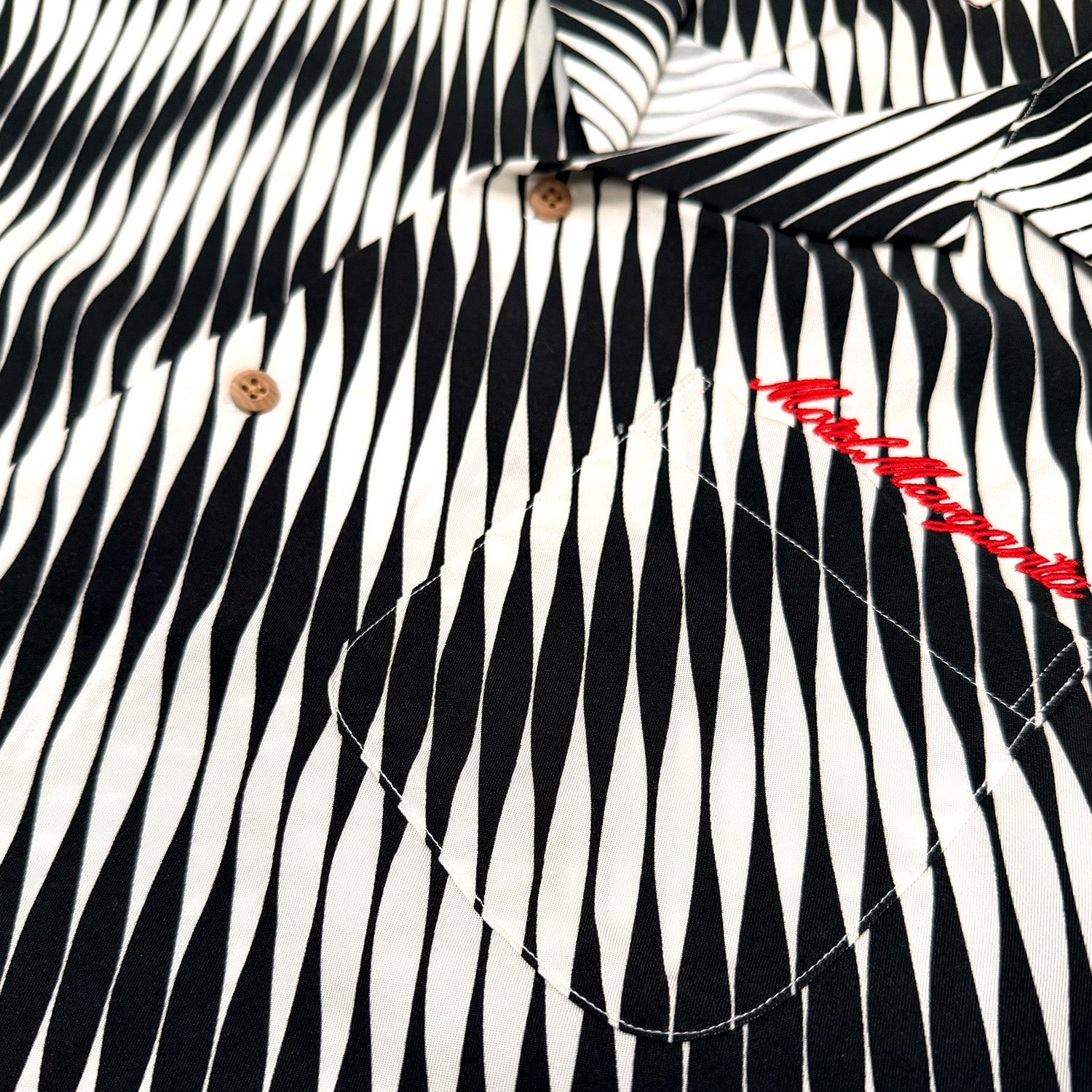 Waves Button Up - Bone/Black